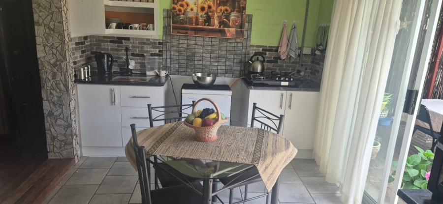 8 Bedroom Property for Sale in Bayswater Free State